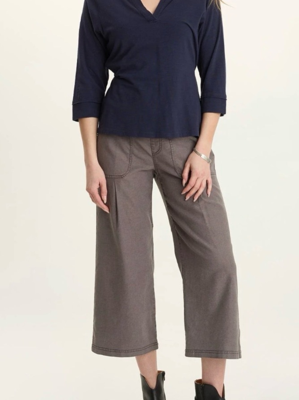 Wide-Leg Cropped Pants in Taupe